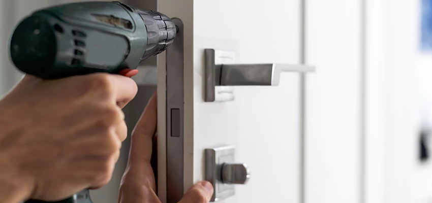 Locksmith For Lock Replacement Near Me in Coral Springs, FL
