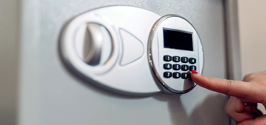 Jewelry Safe Cracking in Coral Springs, Florida
