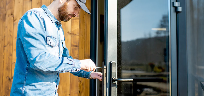 Frameless Glass Storefront Door Locks Replacement in Coral Springs, FL