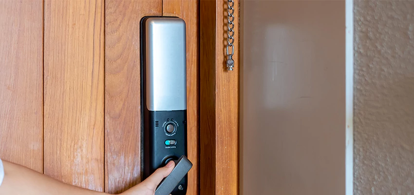 Home Security Electronic Locks Upgrades in Coral Springs, FL